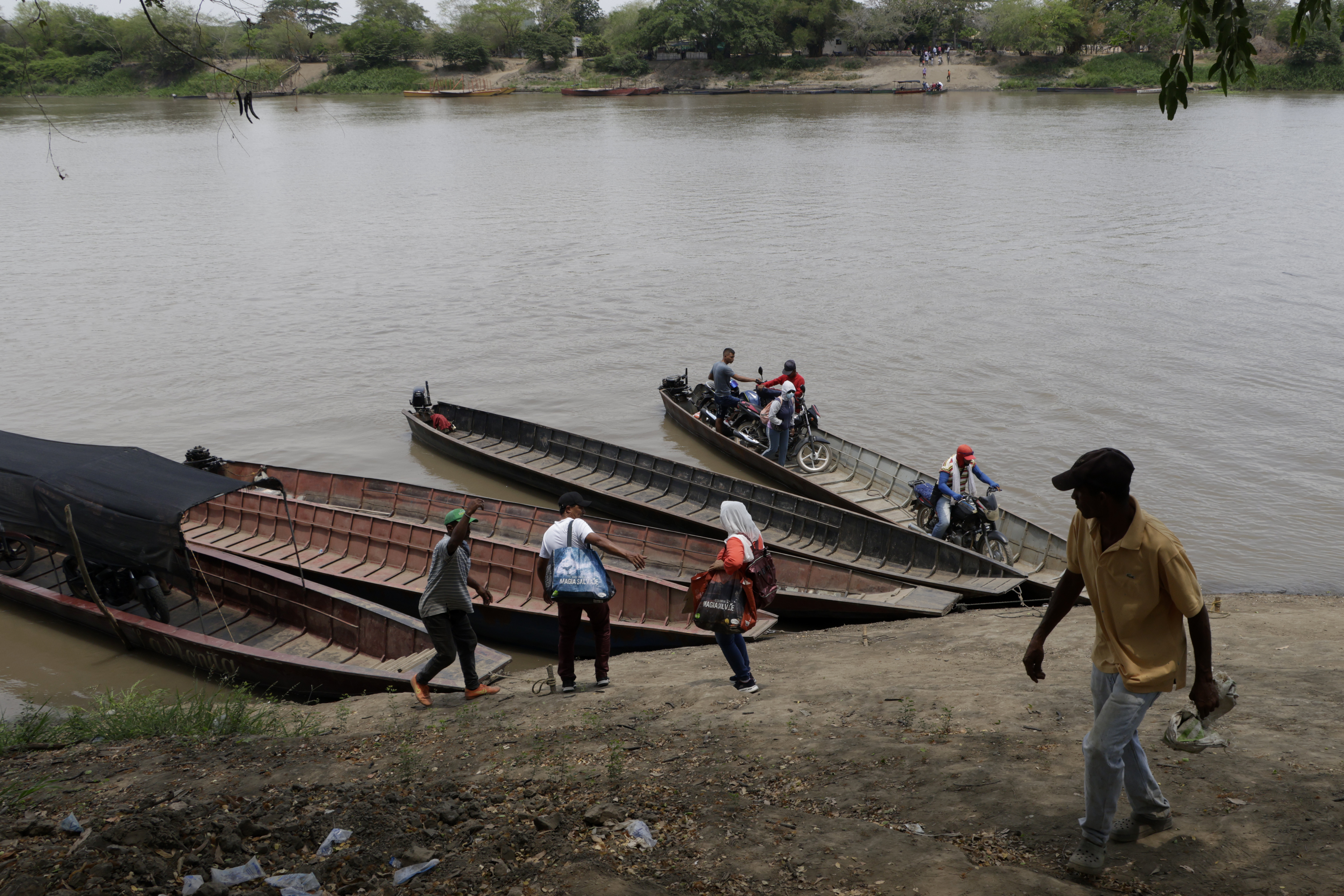 Gobierno anuncia inversión para garantizar navegabilidad del río Magdalena en 2026