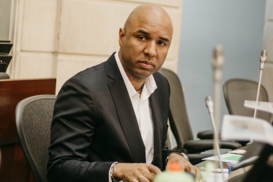 La propuesta del senador Juan Luis Castro para transformar la salud en Colombia