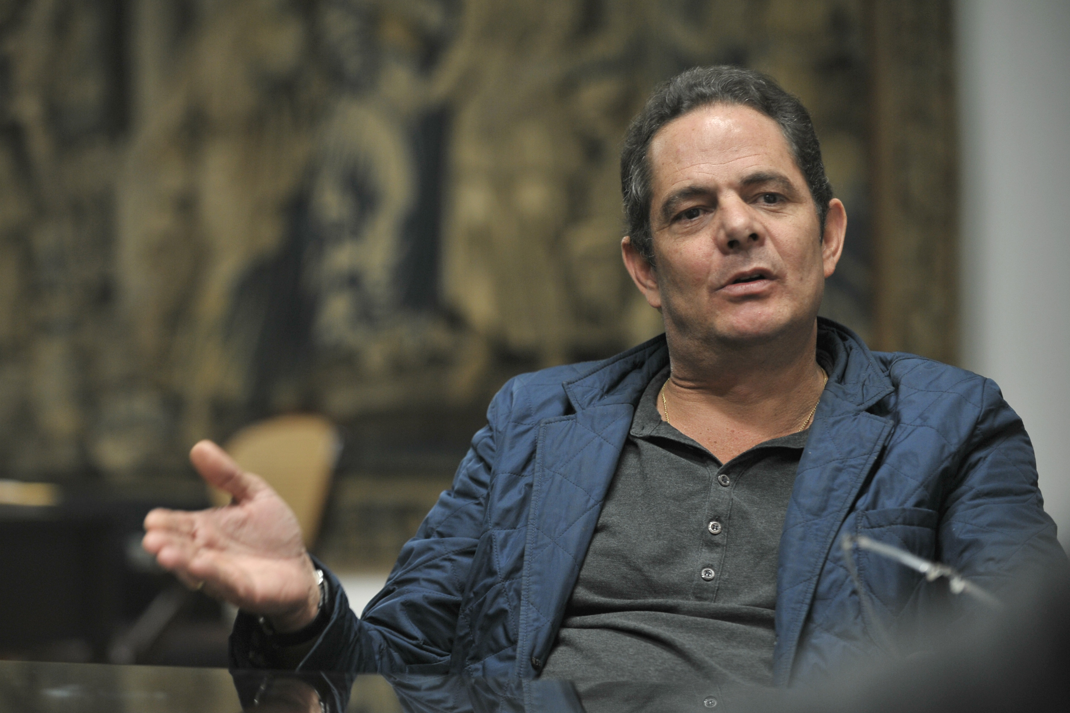 «Peñalosa acude al mecanismo más fácil e innecesario»: Vargas Lleras sobre valorización