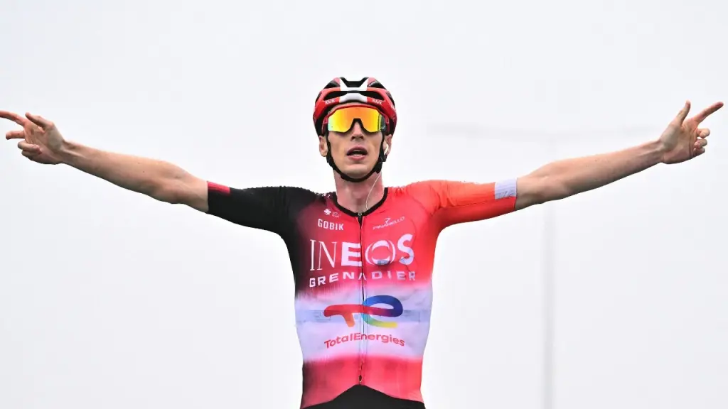 Thymen Arensman se impuso en solitario en la etapa 14 del Tour de Francia