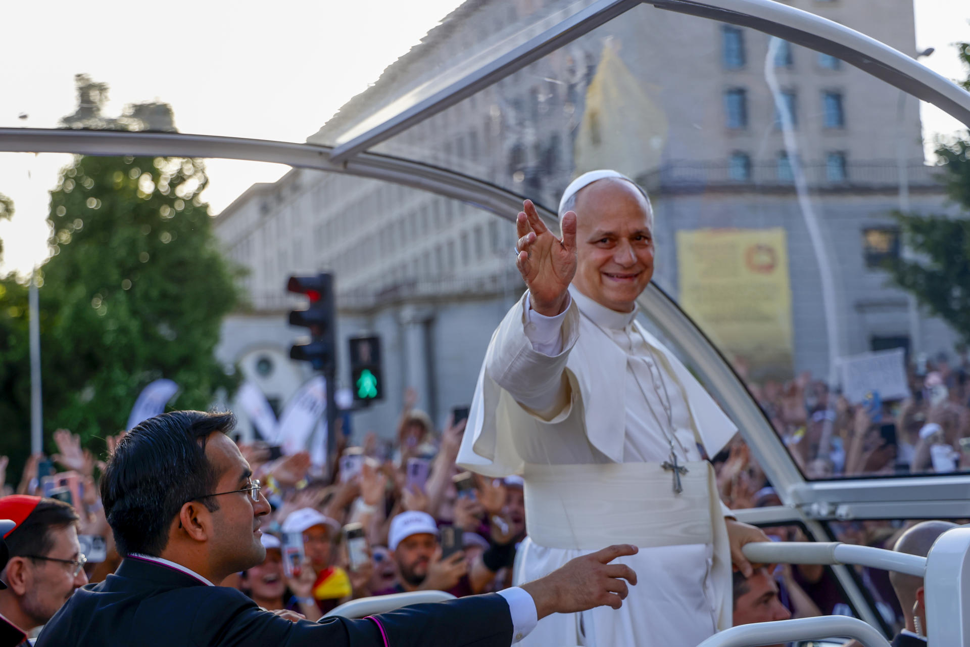 Auge del turismo religioso en el mundo: ¿cómo impacta la visita del papa León XIV en España?