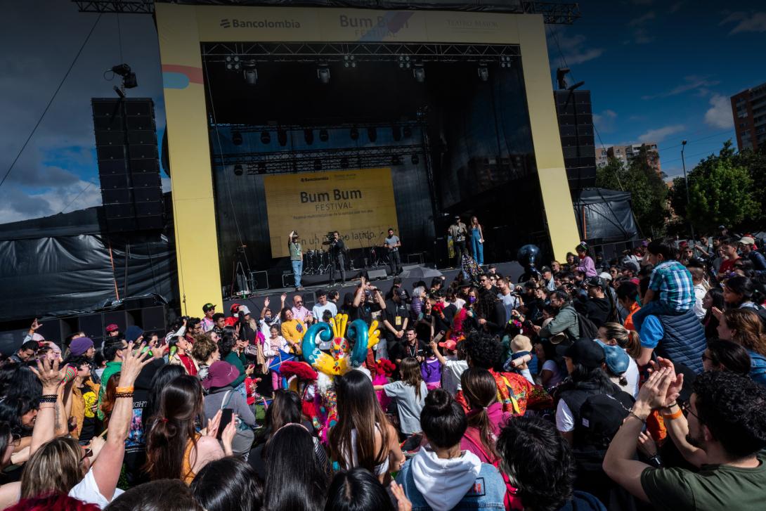 El Bum Bum Festival es un espacio organizado por Bancolombia y el Teatro Mayor Julio Mario Santo Domingo.