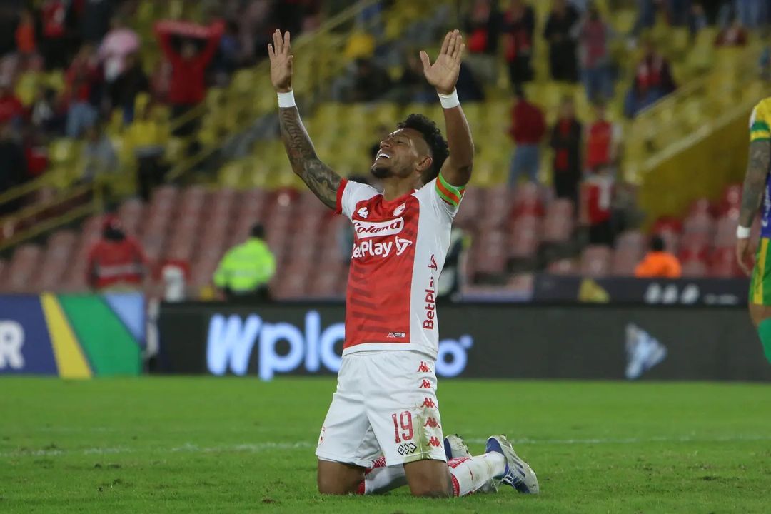 Santa Fe respira: goleó a Huila y vuelve a meterse en los ocho
