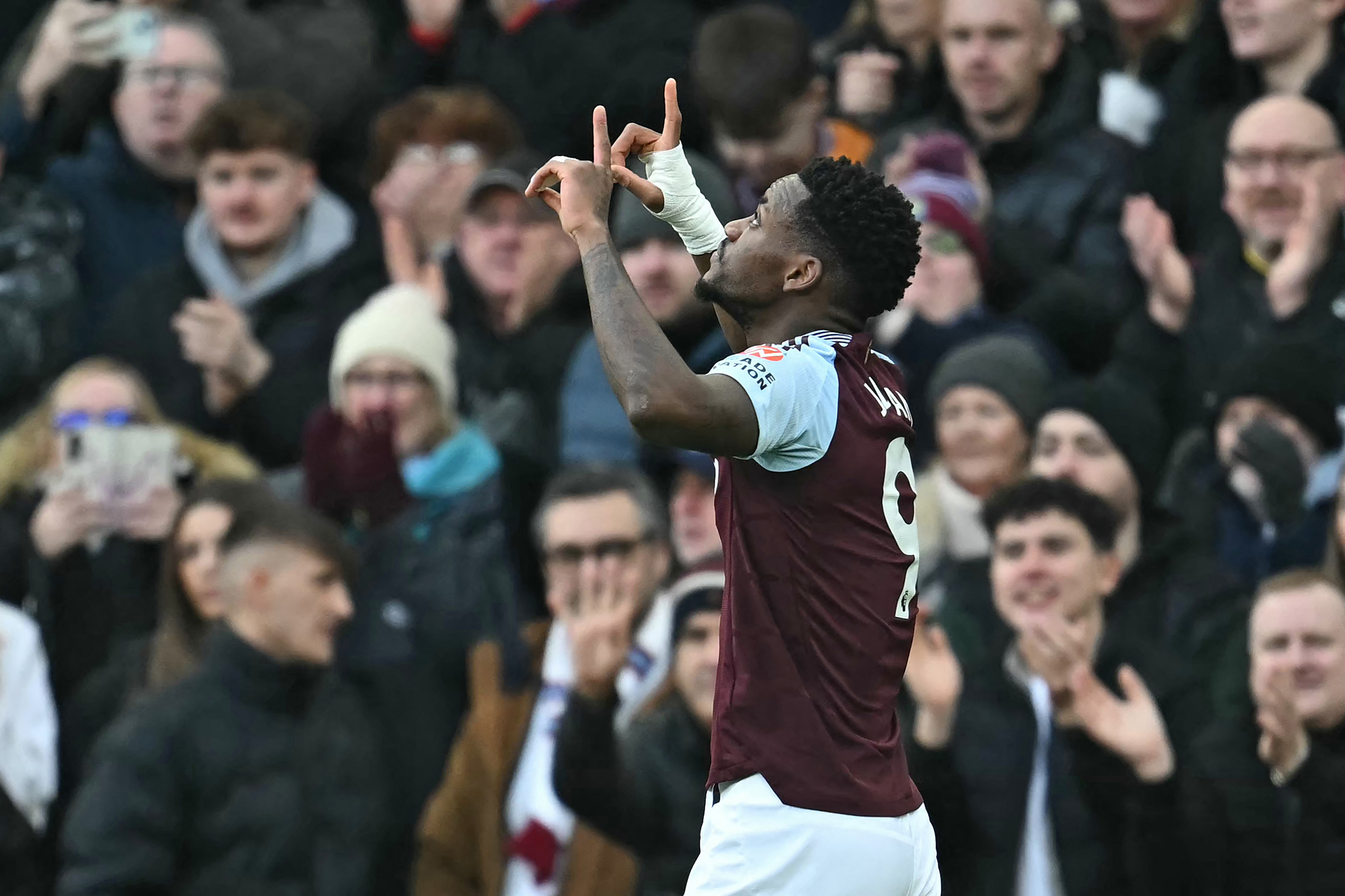 Jhon Jáder Durán, intratable: así fue el golazo que le anotó a Manchester City