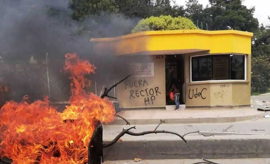 Disturbios entre la Policía y estudiantes de la Universidad de Cundinamarca en Soacha
