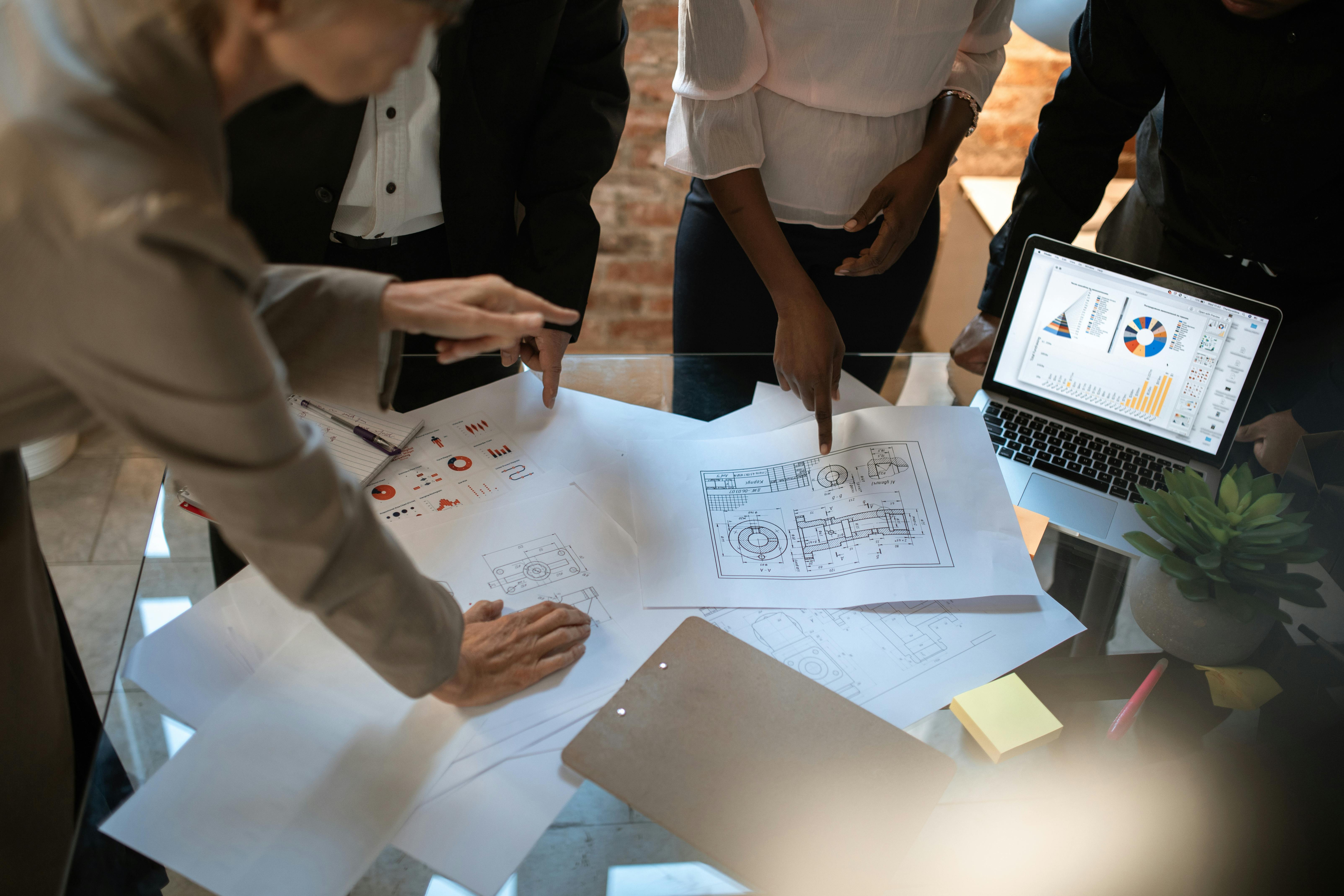 Dos emprendedores, expertos en tecnología, dan recomendaciones para crear negocio