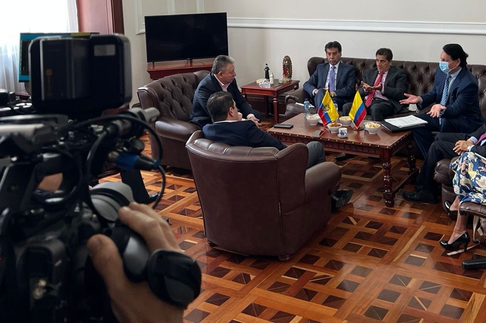Legislativo ecuatoriano entregó a Congreso informe sobre supuesta corrupción