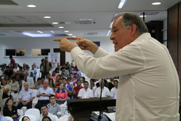 ‘No se puede permitir que suerte jurídica de nuestros militares la definan las Farc’: Procurador