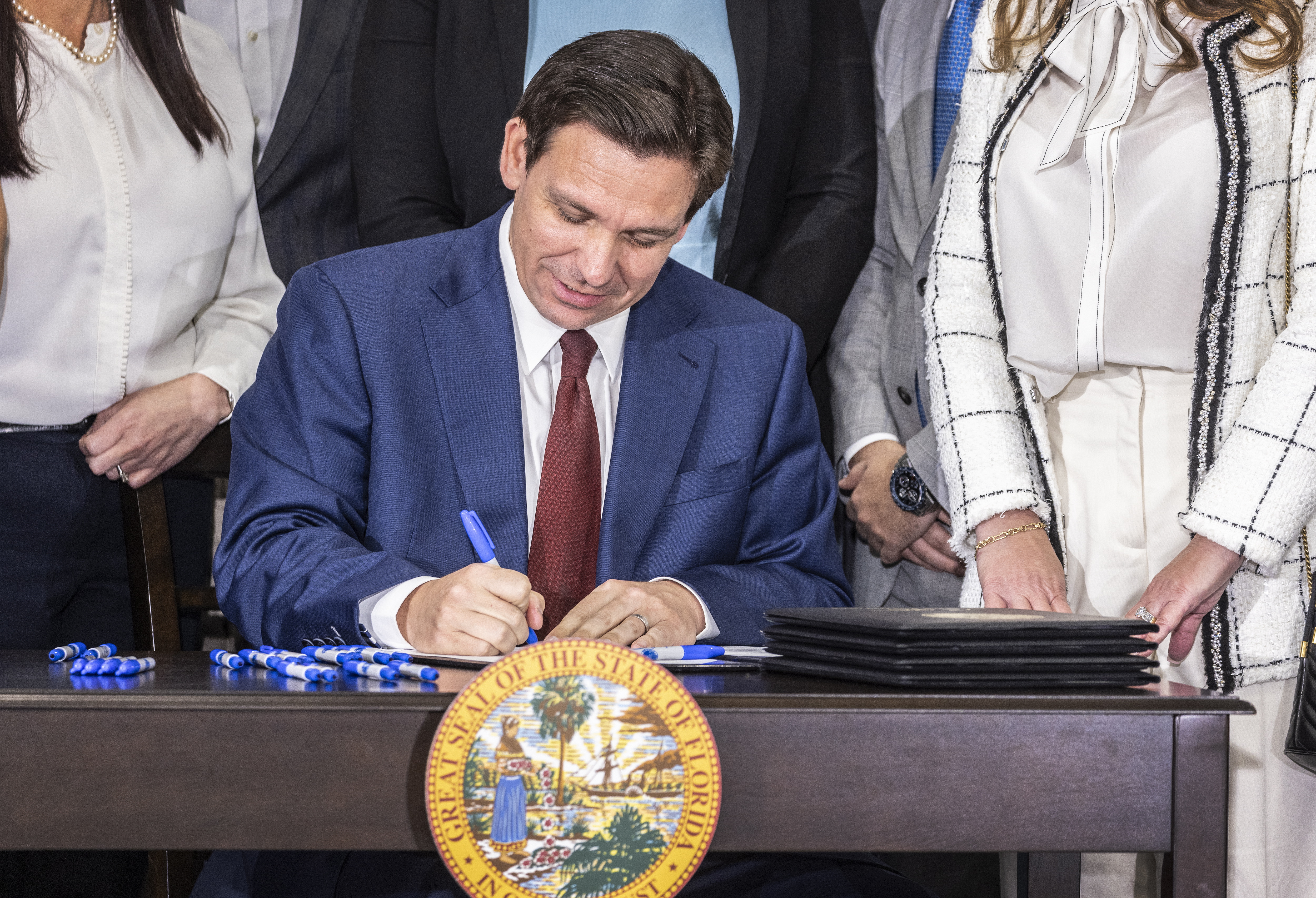 Florida: nueva ley contra migración irregular involucra a empleadores y hospitales