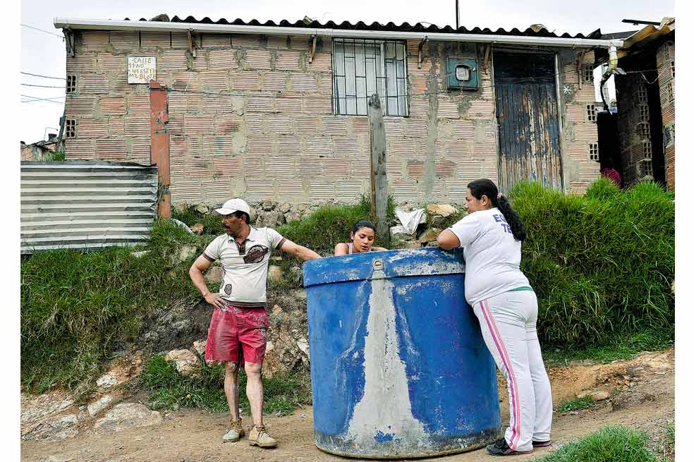 Reclamo por el agua en Altos de la Florida