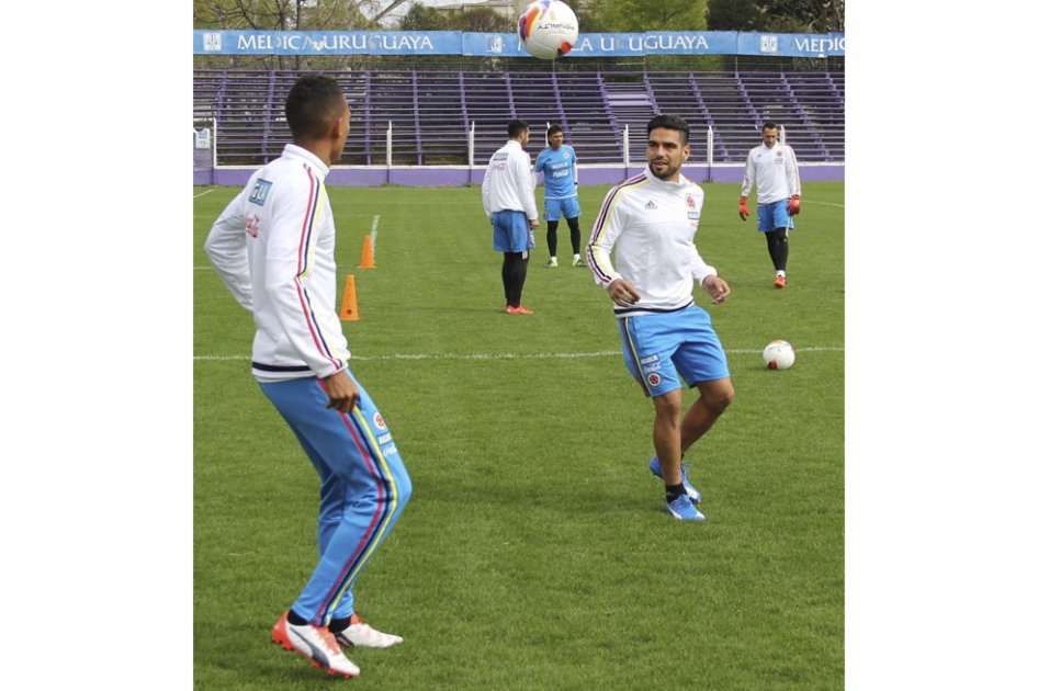 Colombia afina su artillería para el partido contra Uruguay en el estadio Luis Franzini