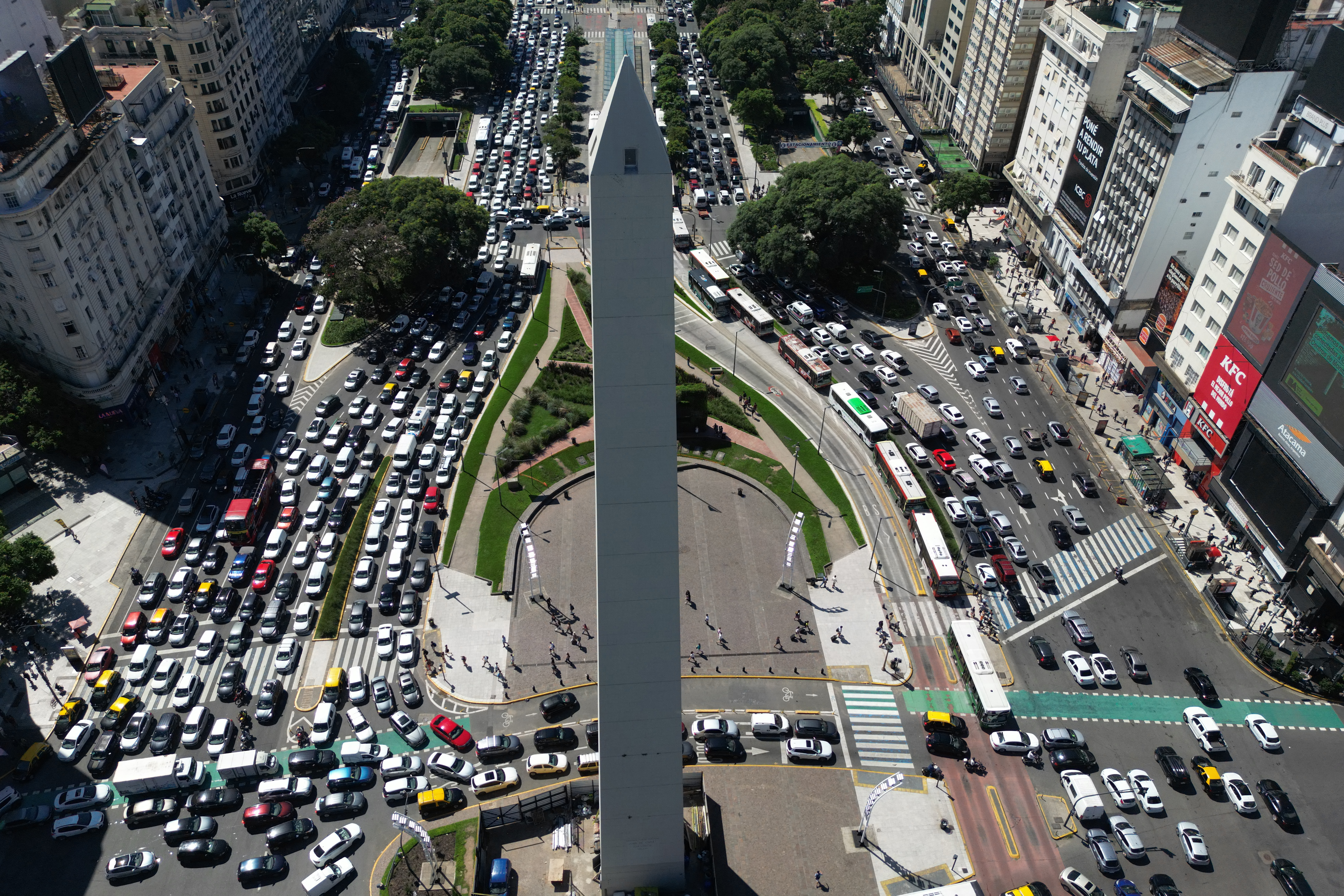¿Cuáles fueron las causas del apagón masivo de energía en Buenos Aires?