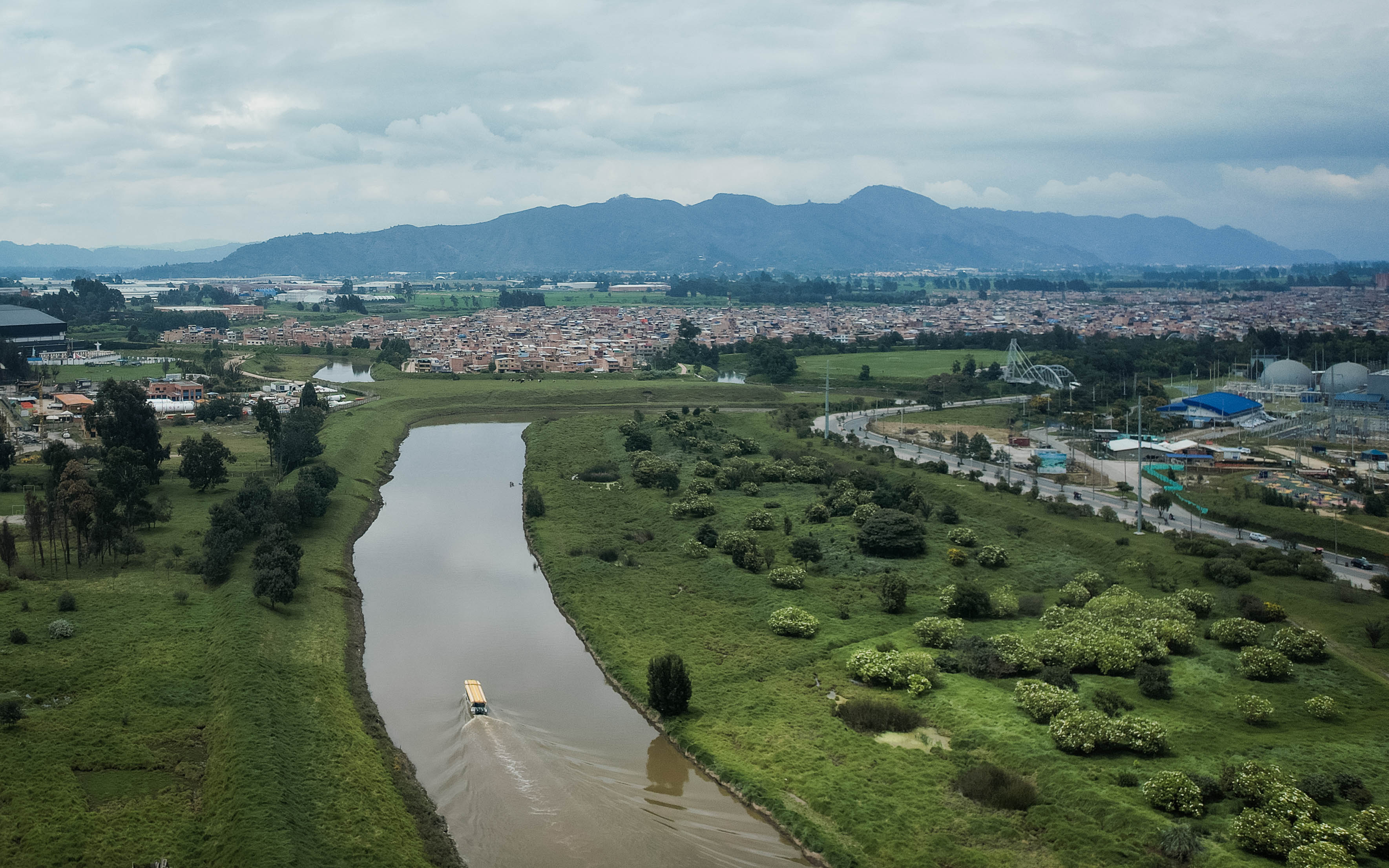 Sistema de vigilancia de la CAR encuentra cadáver de una persona en el Río Bogotá
