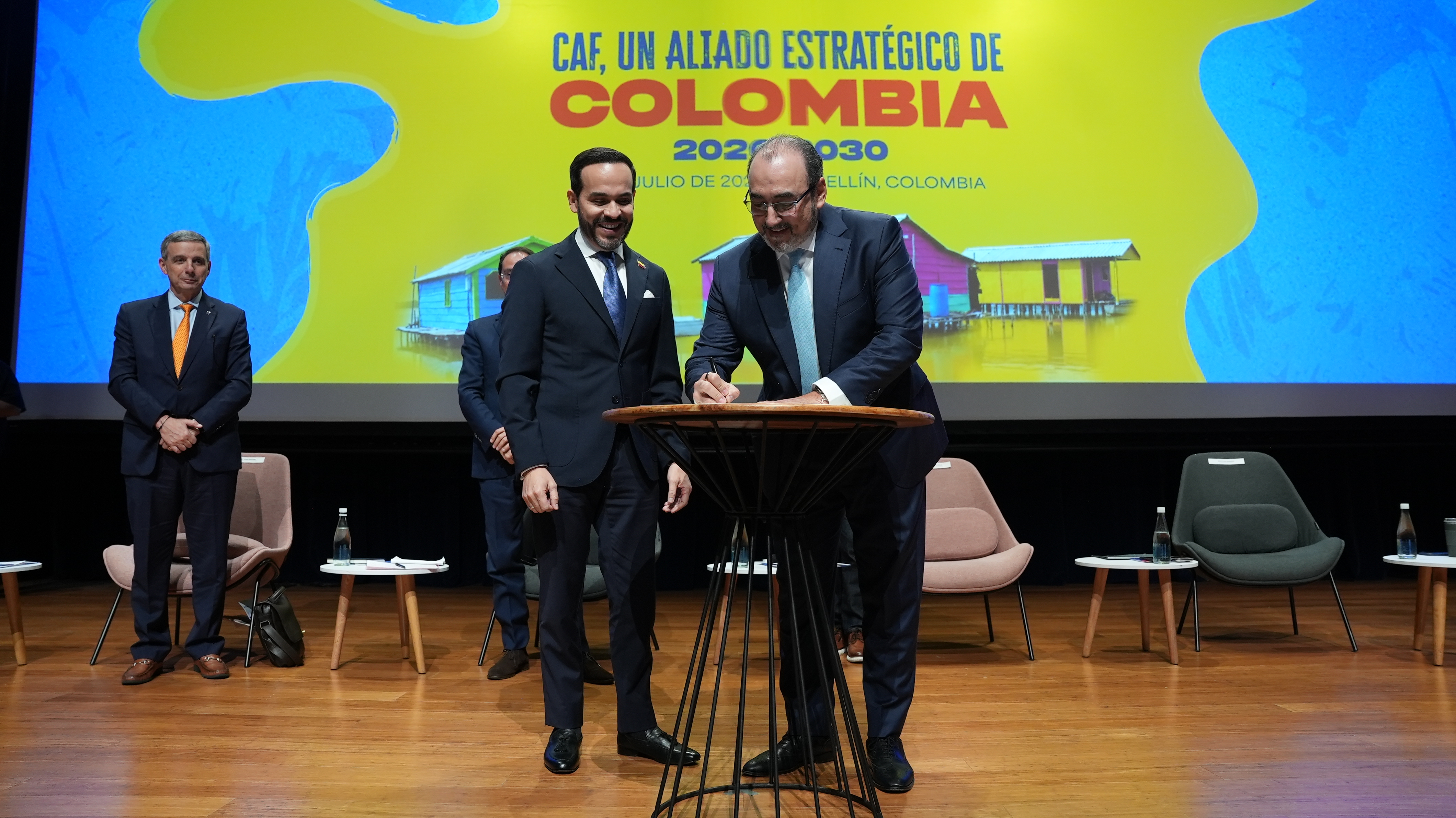 CAF dispone un mínimo de USD 9.000 millones para el desarrollo de Colombia entre 2026 y 2030