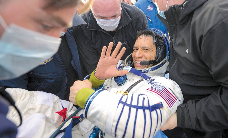 Myrna Argueta y su hijo Frank: la llave para viajar al espacio