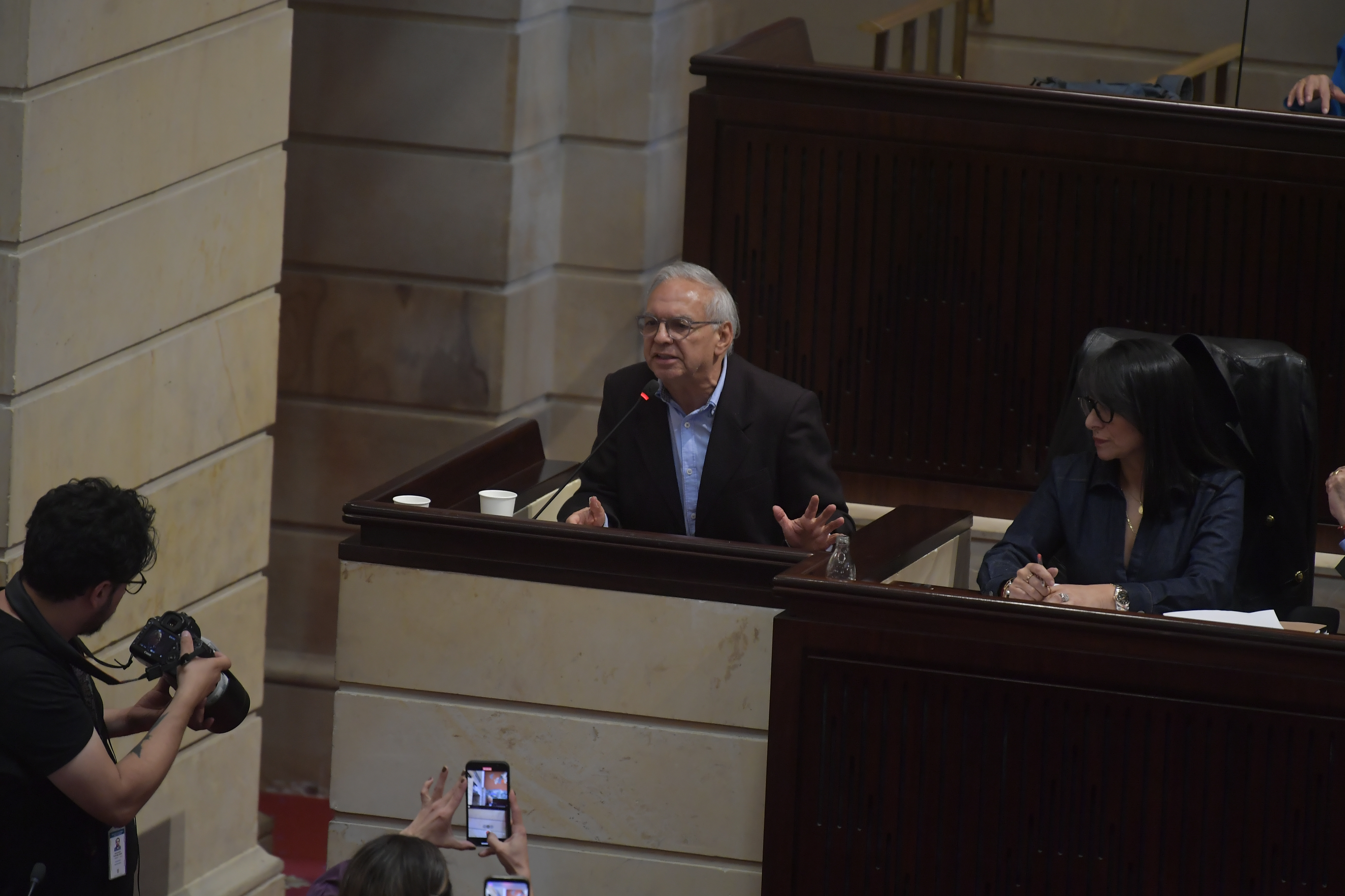 Ministro de Hacienda y Crédito Público de Colombia, durante debate del Presupuesto General de la Nación 2025 en la plenaria de la Cámara de Representantes.