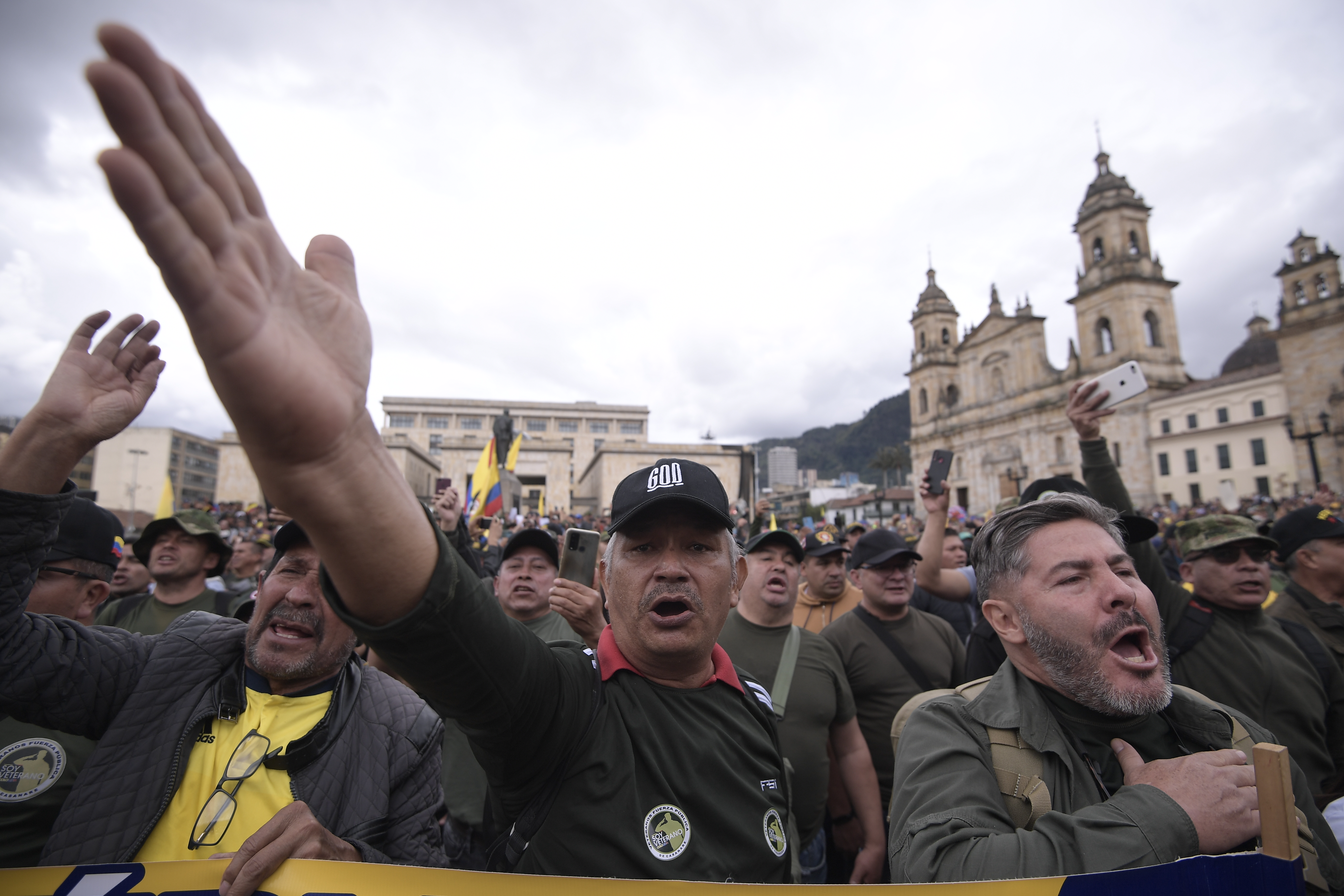 No habrá mesada 14 para pensionados de la Fuerza Pública: Mindefensa