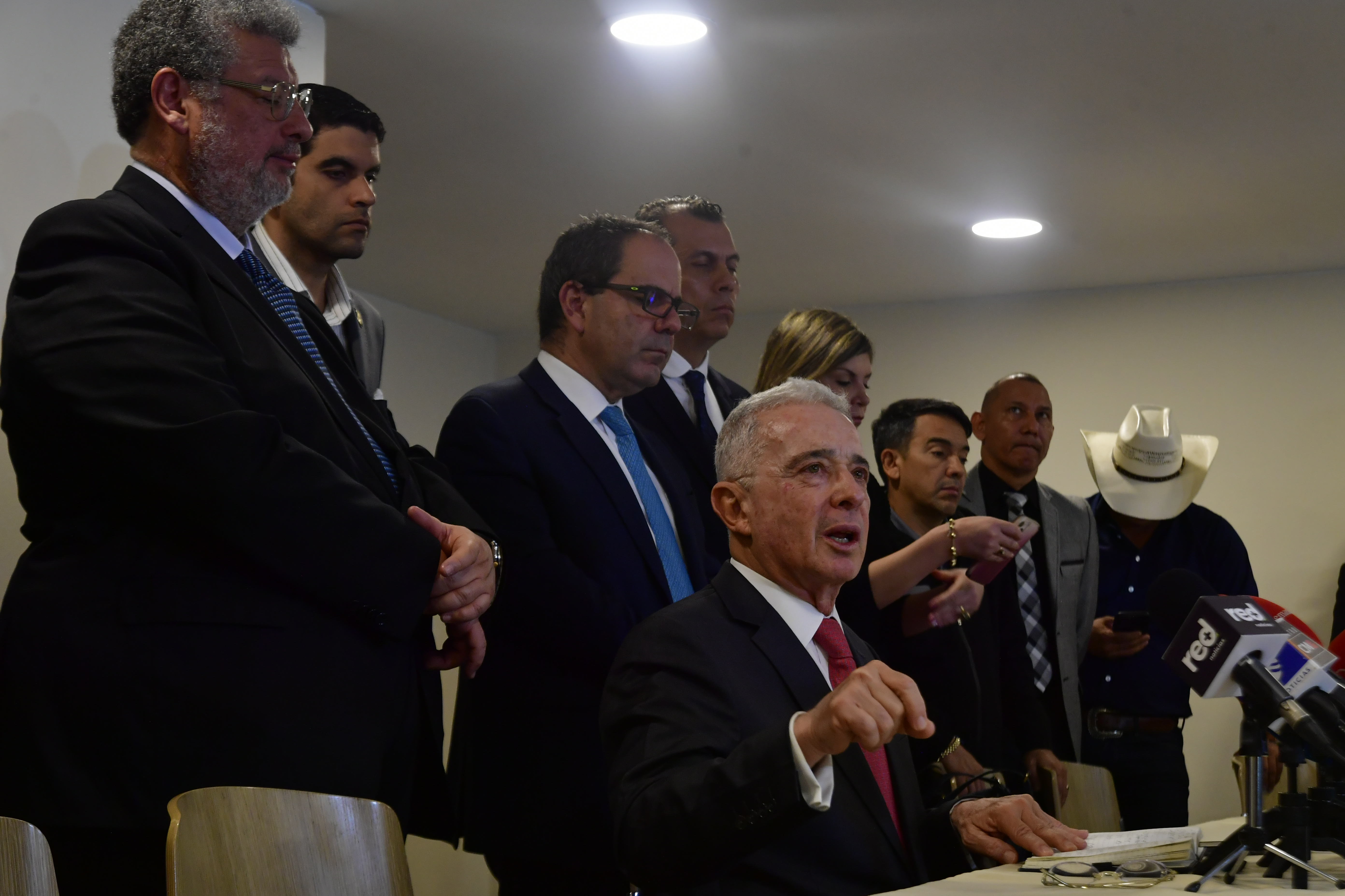 Centro Democrático plantea acudir a la comunidad internacional por caso Uribe