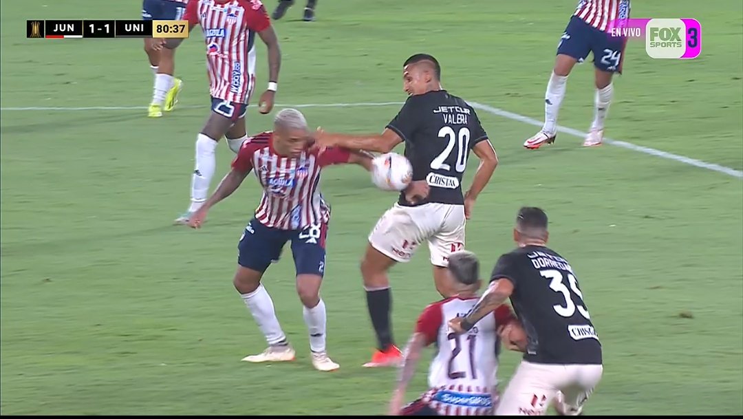 ¿Bien anulado? La polémica decisión del VAR que salvó a Junior de la derrota: video