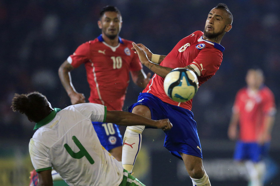Vibrante empate a dos goles entre Chile y Bolivia