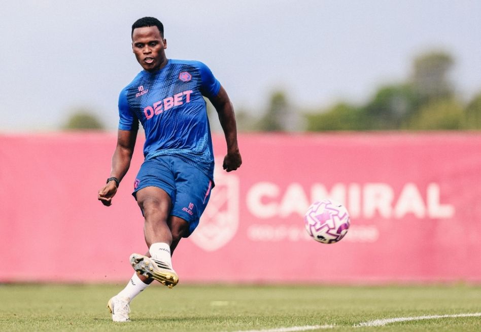 Video: vea cómo recibió Wolverhampton a Jhon Arias en su primer entrenamiento