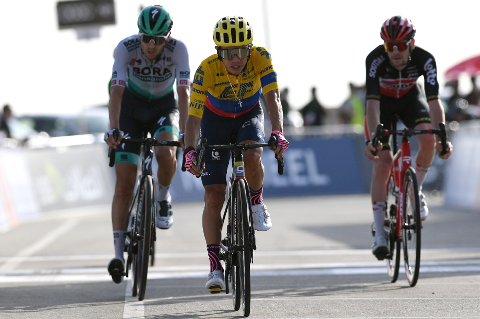 Sergio Higuita volvió a mostrarse en la montaña del UAE Tour
