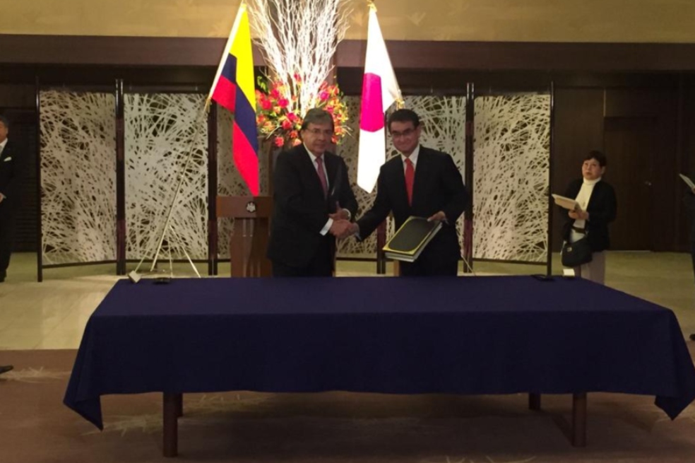 Gobierno colombiano firma tratado para evitar doble tributación con Japón