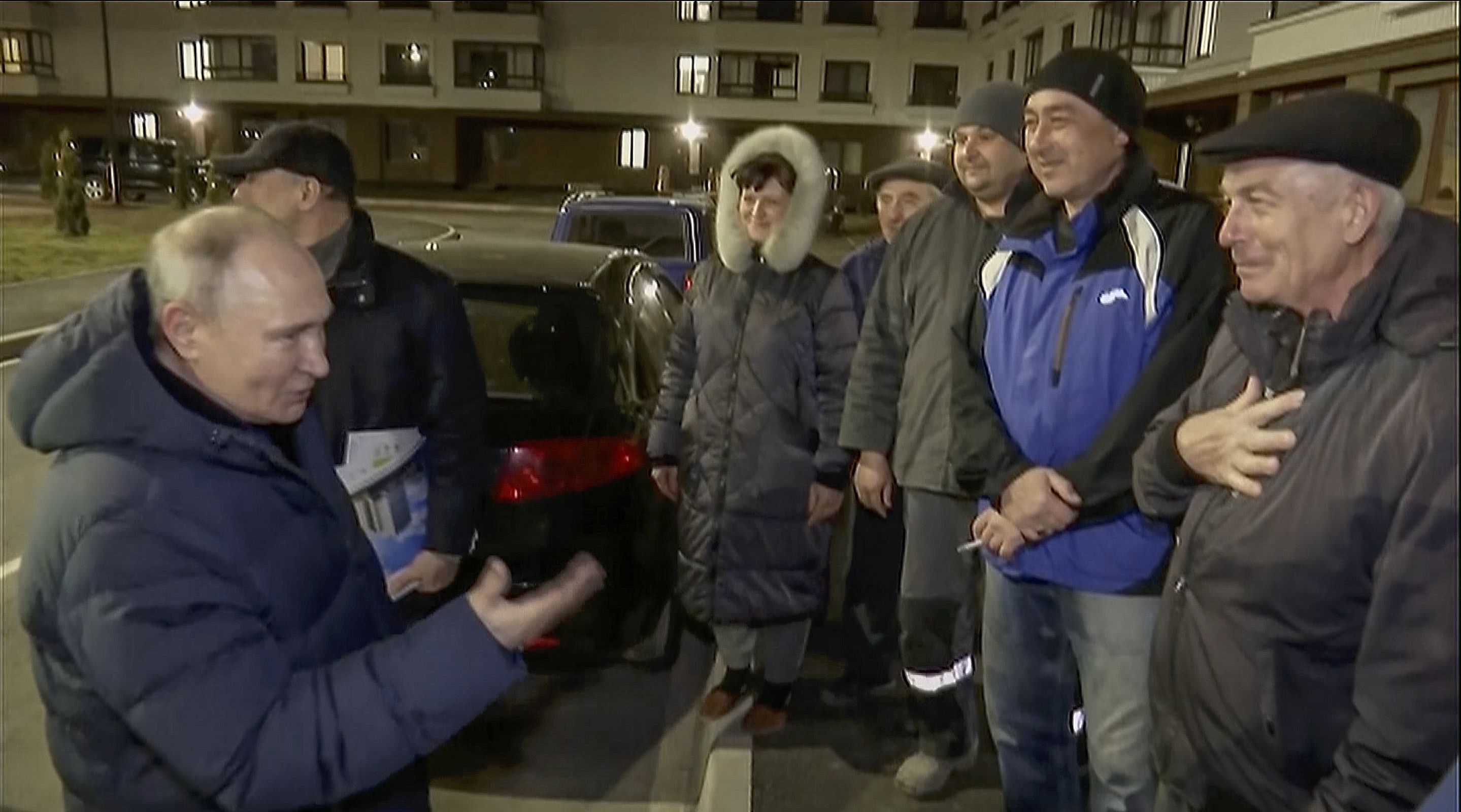 Putin en Mariupol: entre el “cinismo” que denuncia Ucrania y el desafío a la CPI