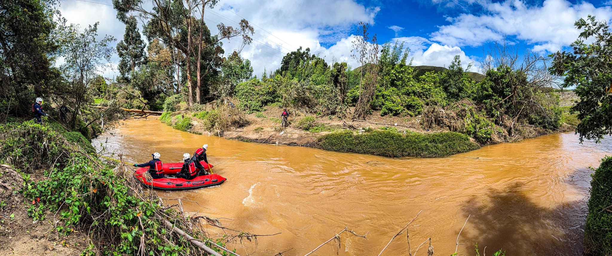 Quinto día de búsqueda de Sharol Saray, niña que cayó al río: piden no rendirse