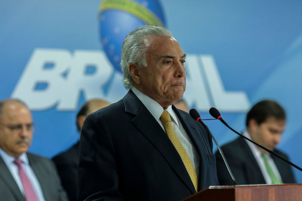 Noticias falsas preocupan a Brasil