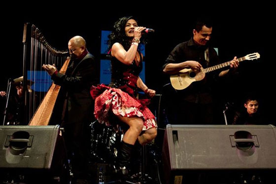 El grupo colombiano Cimarrón triunfa en los Independent Music Awards