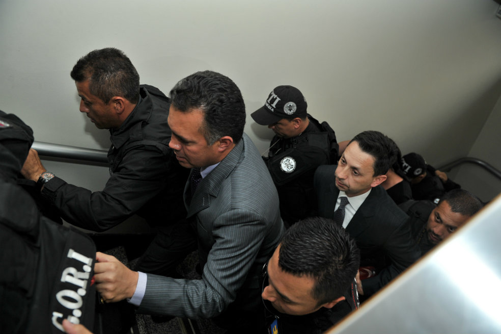 Procuraduría indagará a coroneles del caso grafitero