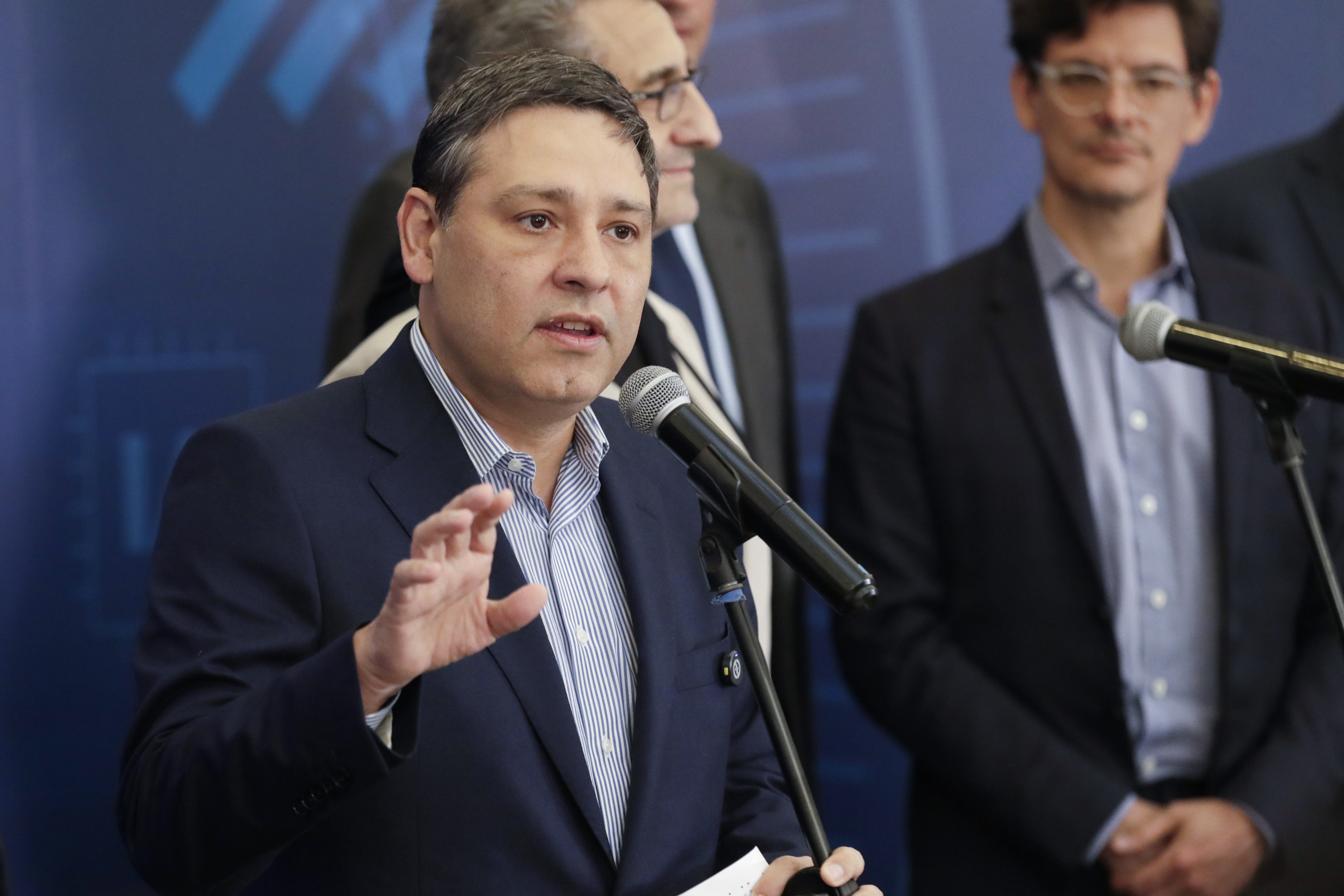 Mauricio Lizcano renunció al Ministerio de las TIC