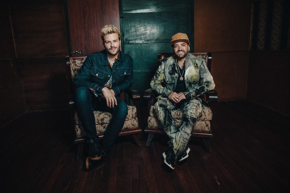 Gusi y Nacho se unen para cantar “Te Robaré”