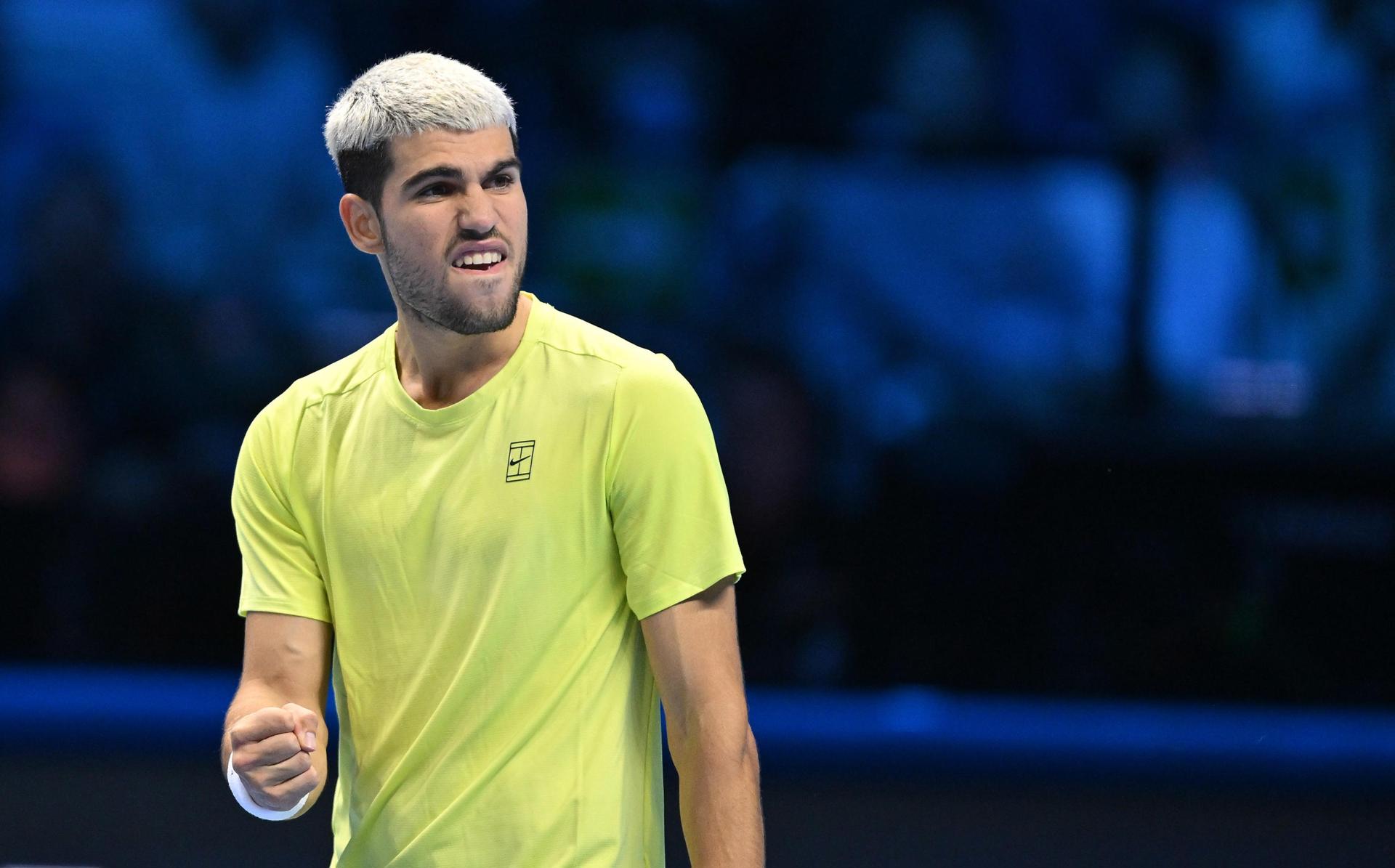 Turin (Italy), 16/11/2025.- Carlos Alcaraz of Spain reacts during the men's singles final match against Jannik Sinner of Italy at the ATP Finals in Turin, Italy, 16 November 2025. (Tenis, Italia, España) EFE/EPA/ALESSANDRO DI MARCO
