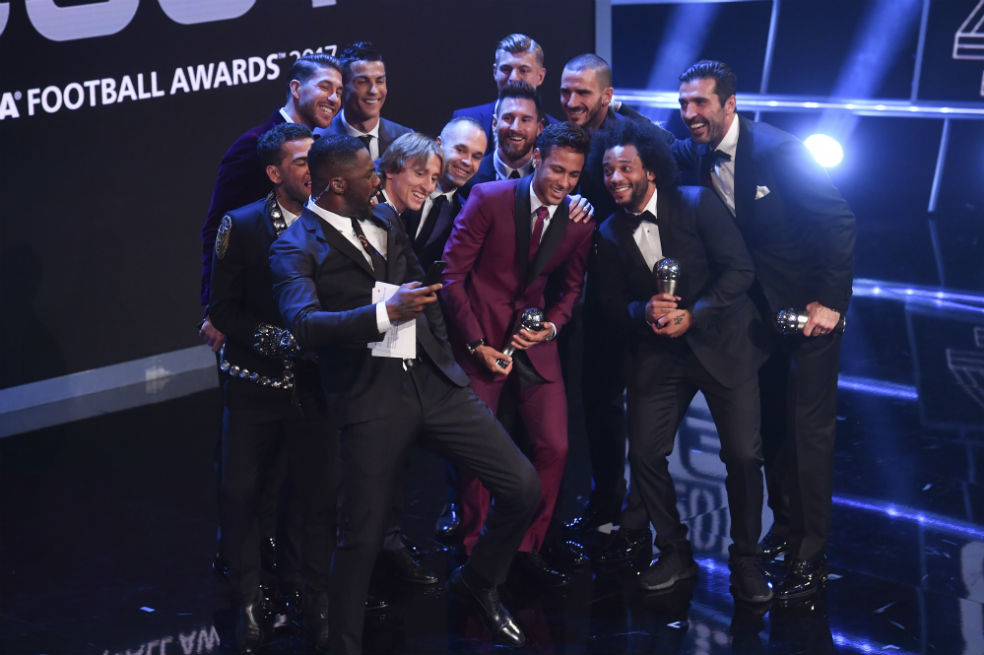Messi y Cristiano, lideran el Once Ideal de 2017