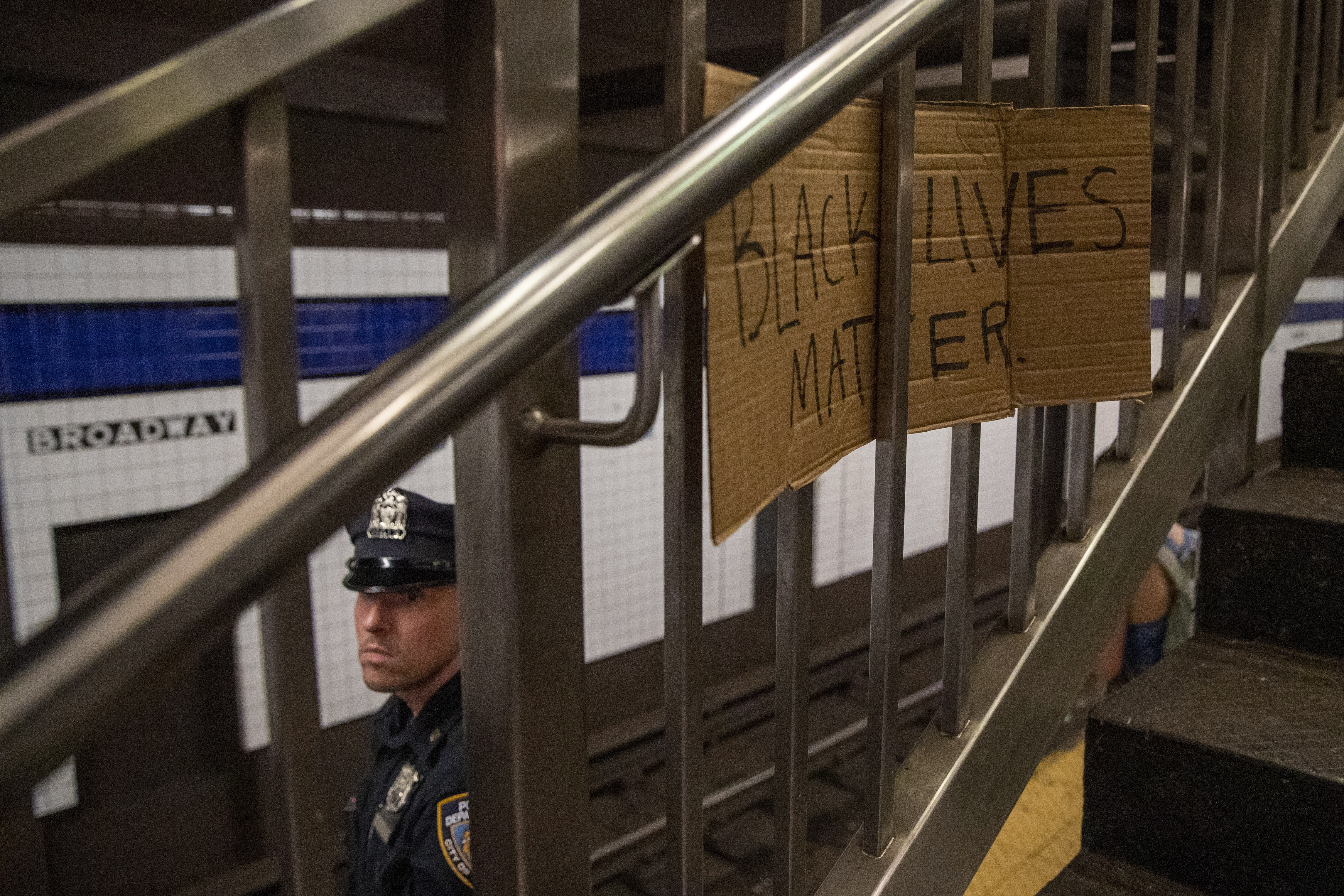 Presunto estrangulador de metro de Nueva York, acusado de homicidio involuntario