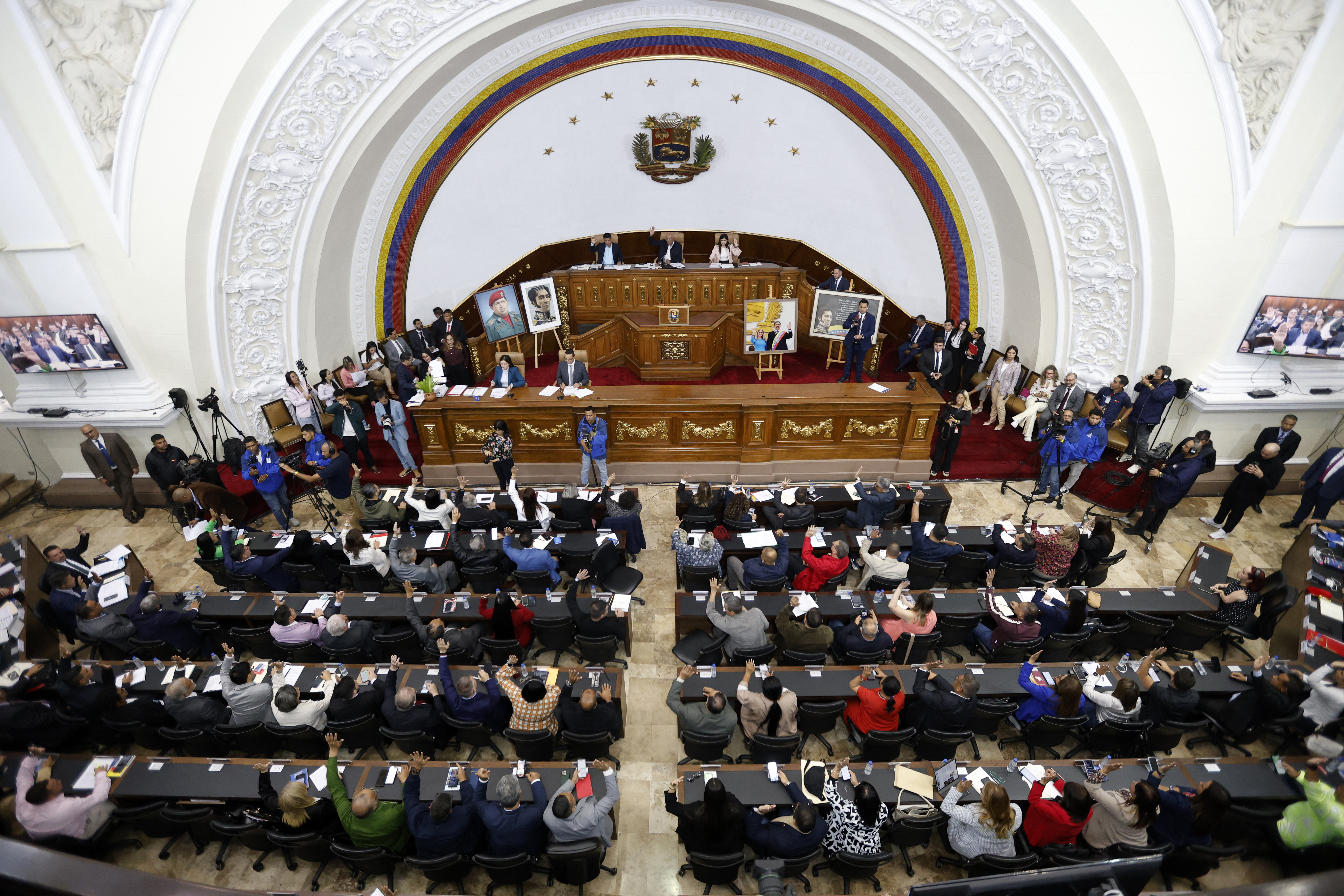 Venezuela aplaza ley de amnistía y pospone excarcelación masiva de presos políticos