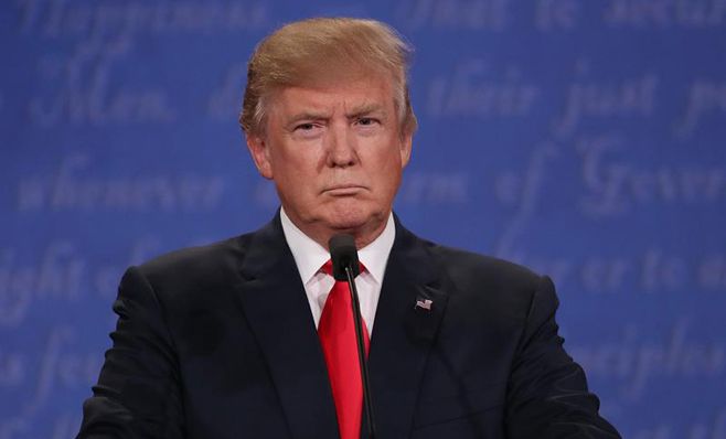 Un juez levanta parcialmente prohibición de entrada de refugiados de Trump
