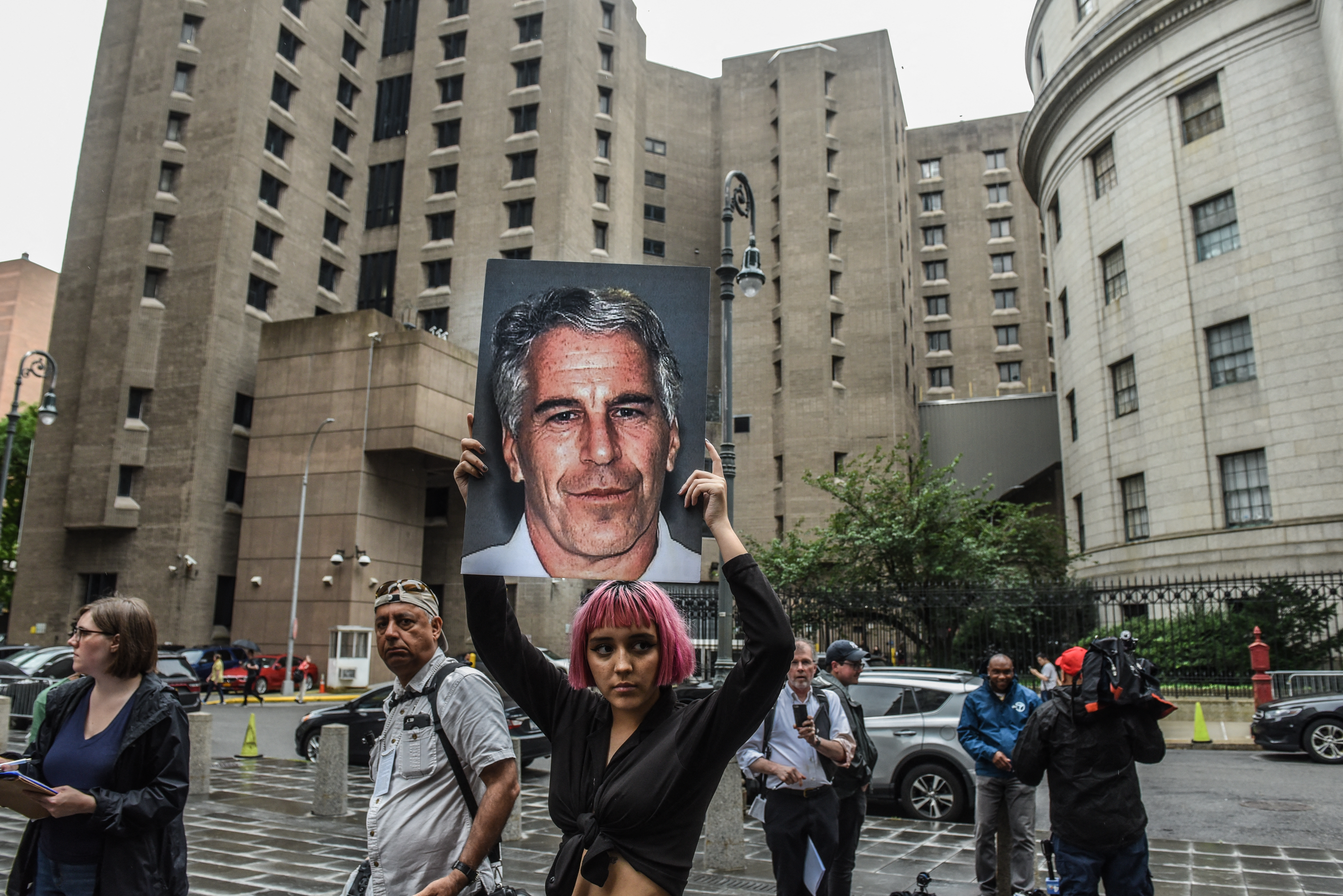Epstein o la nueva forma del mal en los poderosos (Sobrepensadores)