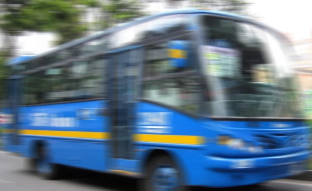 Tras asalto, quedó inconsciente en mitad de la calle y lo arrolló un bus del SITP
