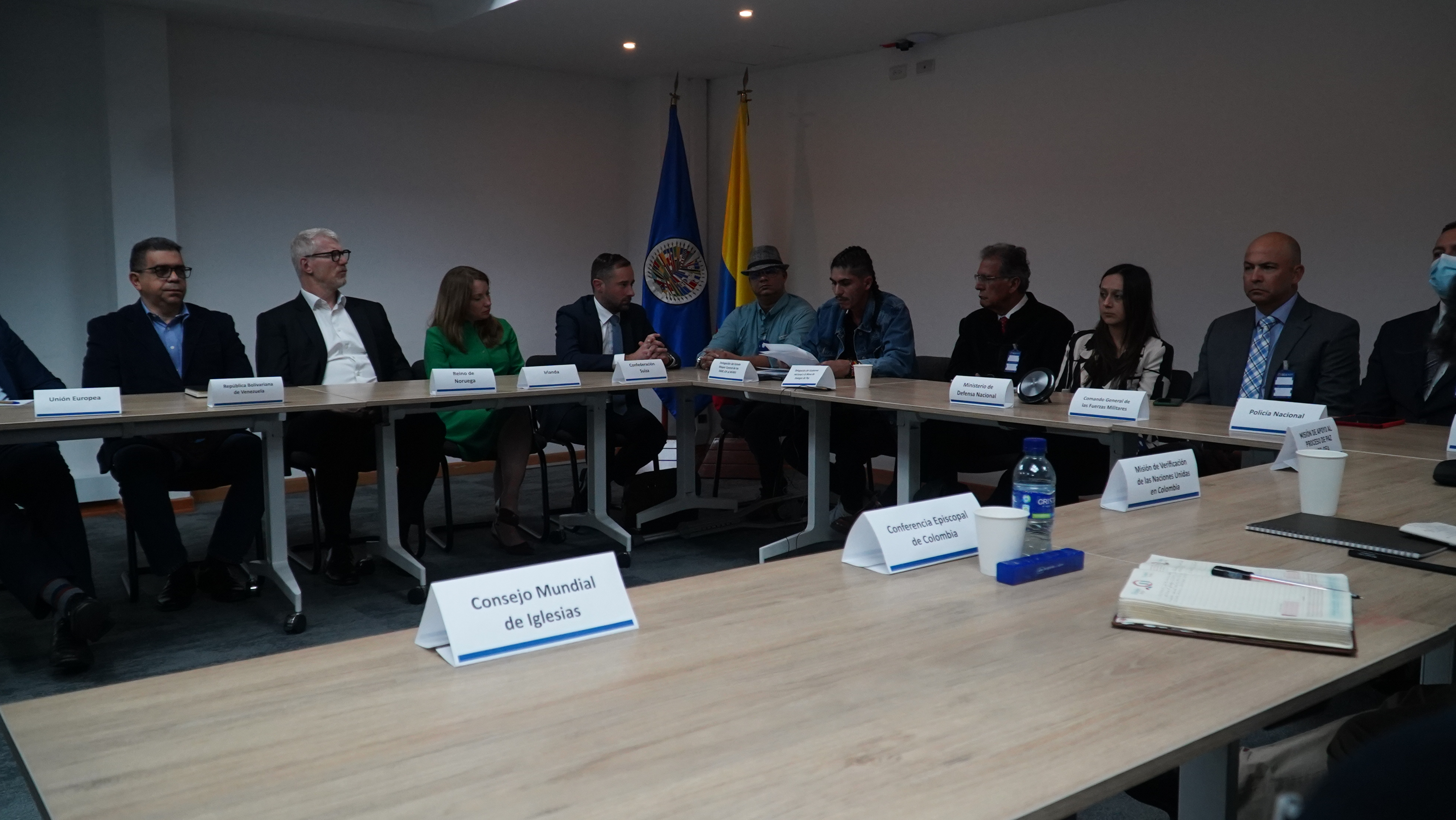 Paz Total: Gobierno y EMC instalan Mecanismo de Veeduría, Monitoreo y Verificación