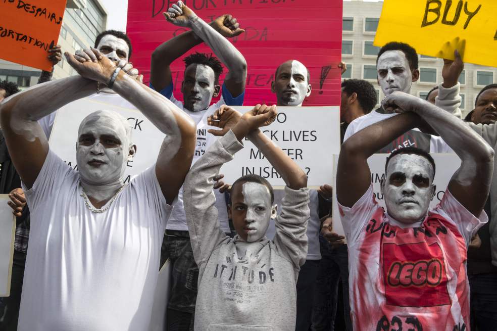 Africanos para África