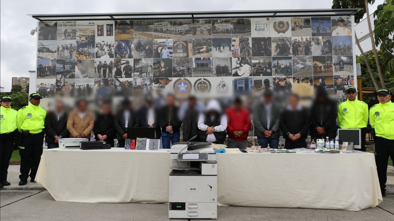 Cae red de falsificación de moneda en Bogotá: 12 capturados y dos fábricas intervenidas