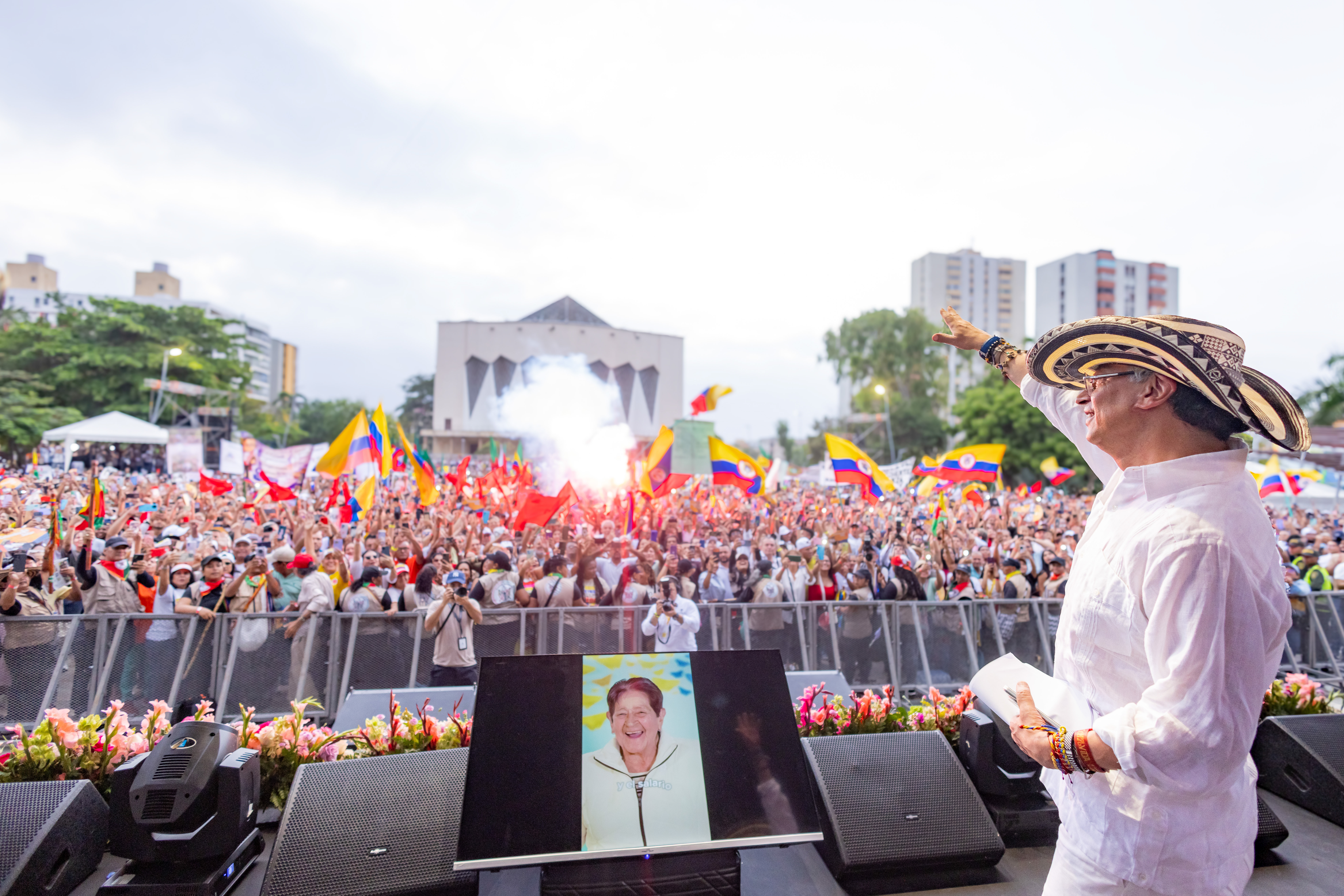 Presidente Petro terminó gira en la costa Caribe con referencias a elección presidencial