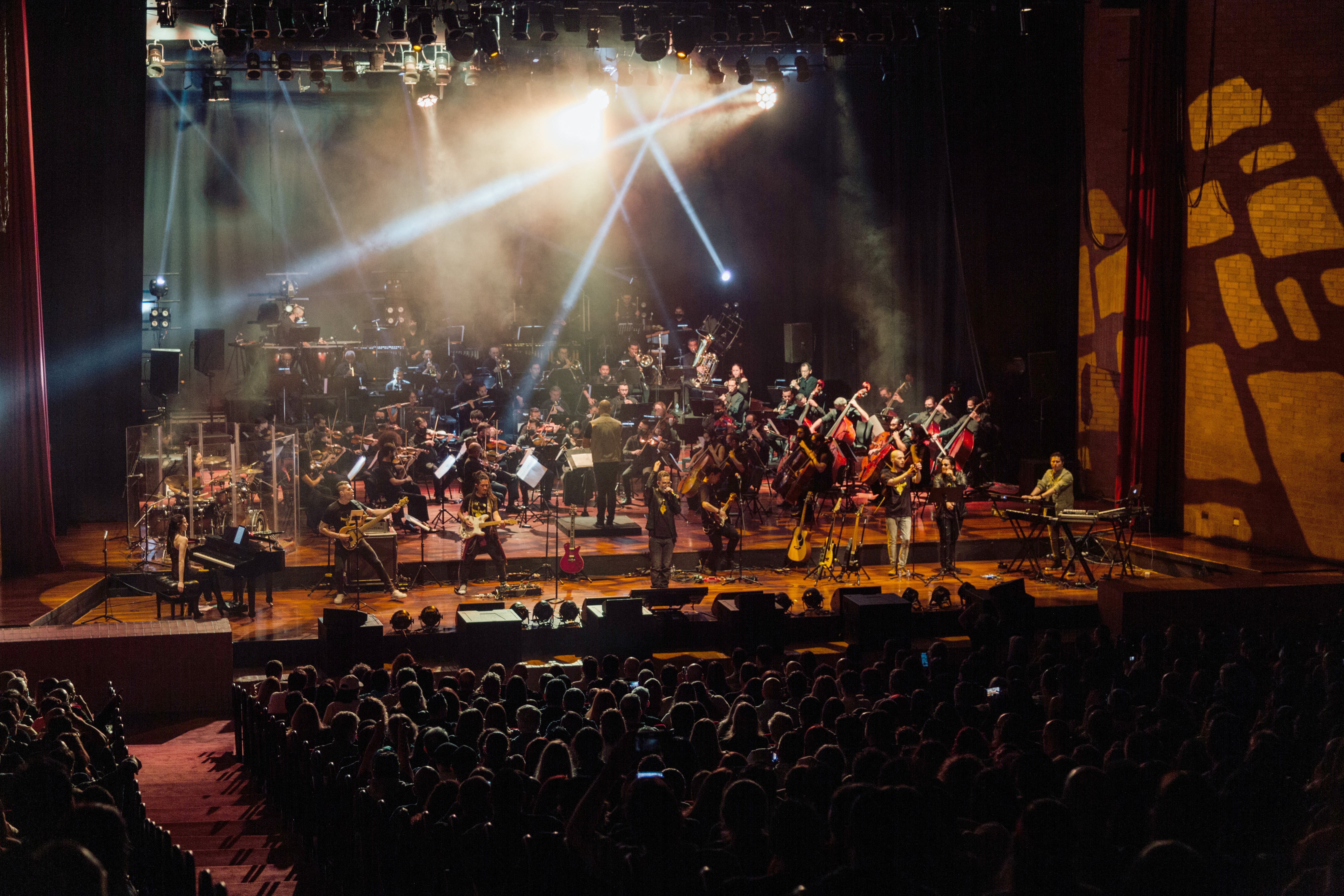 La Orquesta Filarmónica de Medellín rinde homenaje a dos bandas icónicas del rock
