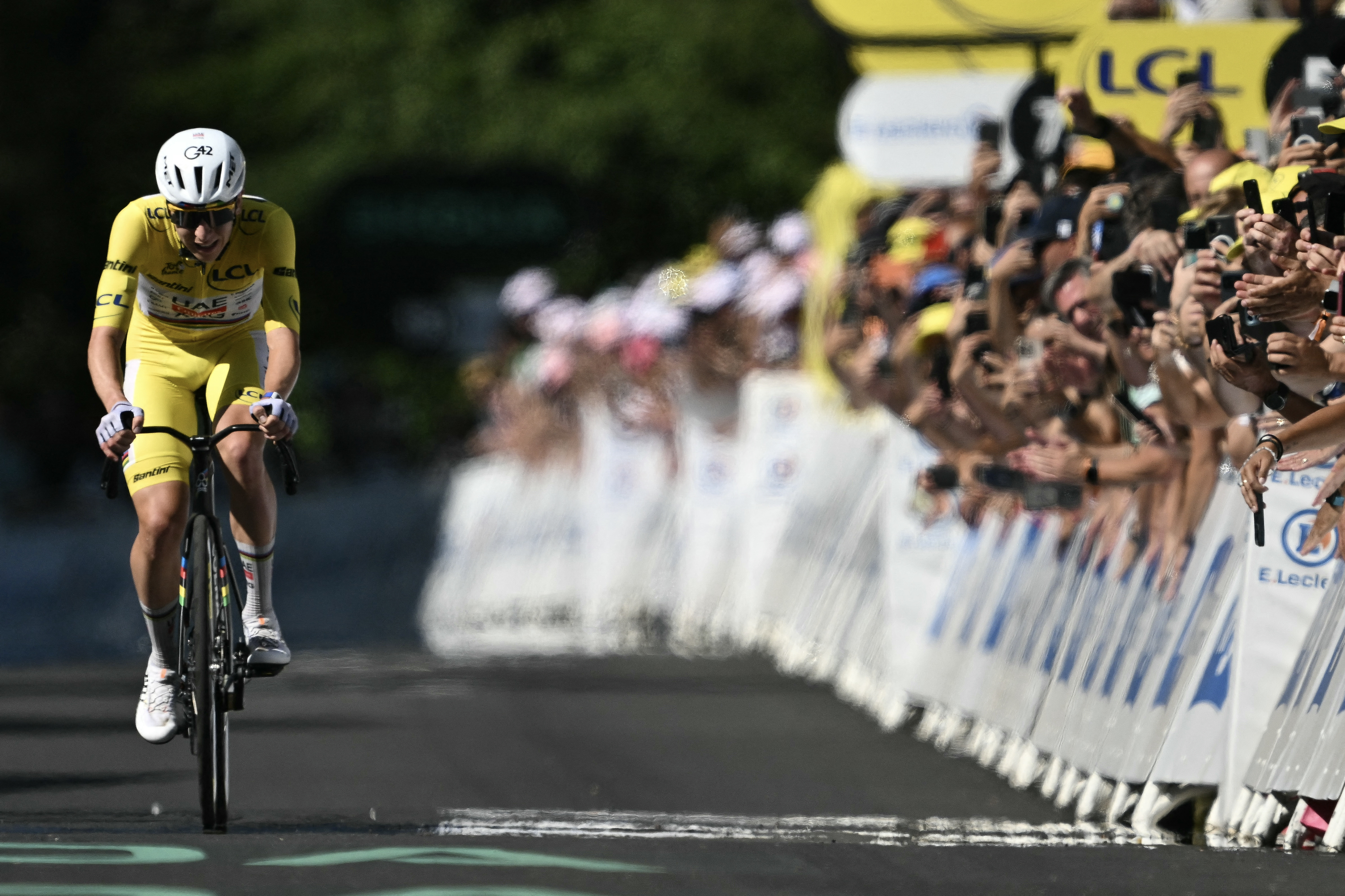 Tour de Francia 2026: Pogacar volvió a imponerse en la montaña y sumó su tercera victoria