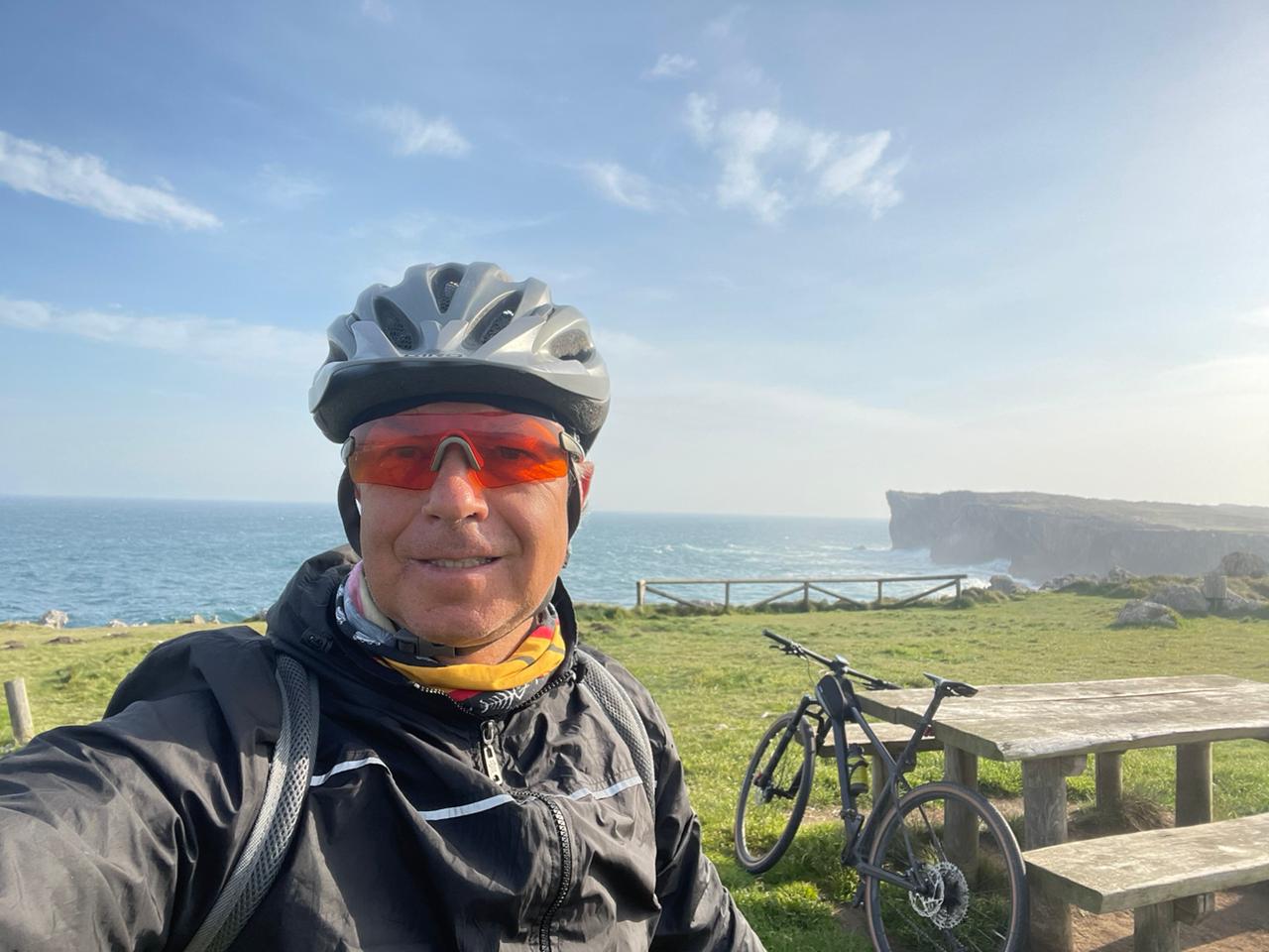 Atenas a Ámsterdam en bicicleta: una crónica de dos sesentones