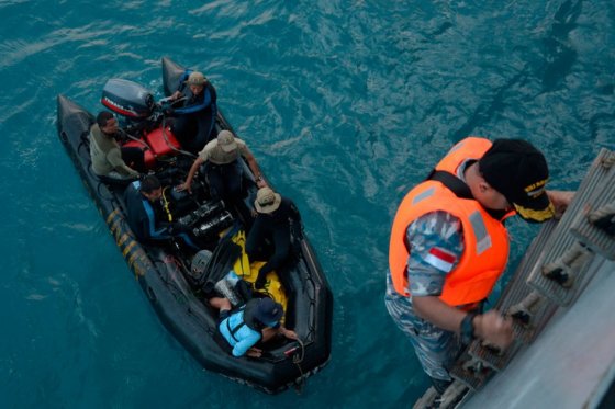 Rescatan a siete personas que naufragaron en el mar Caribe