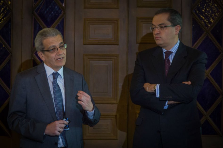 El ministro del Interior, Fernando Carrillo, y el nuevo Director General de la Dirección Nacional de Derecho de Autor, Giancarlo Marcenaro Jiménez. 